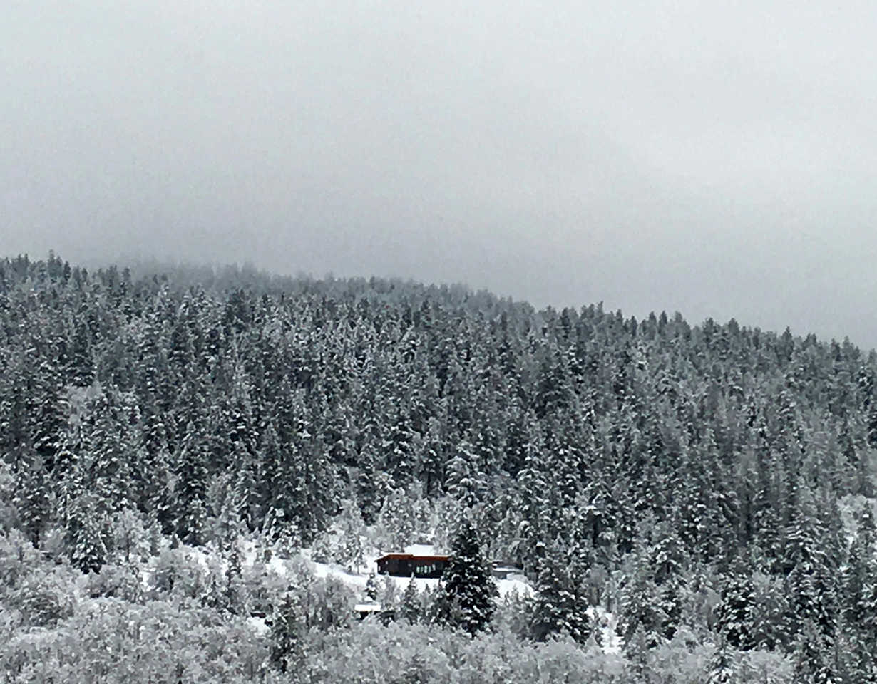 Further-Valley-Residence-in-the-snow