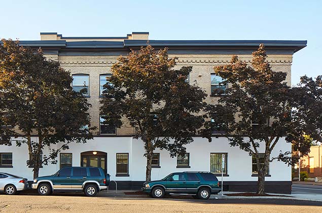 Jones-Architecture-Portland-The-Rose-Featured The Rose Apartments following restoration.